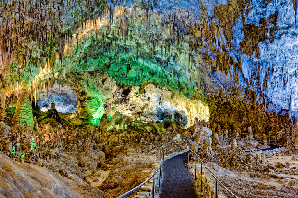 Карлсбадские пещеры, США