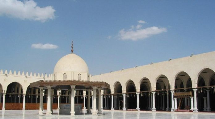 Мечеть Амра