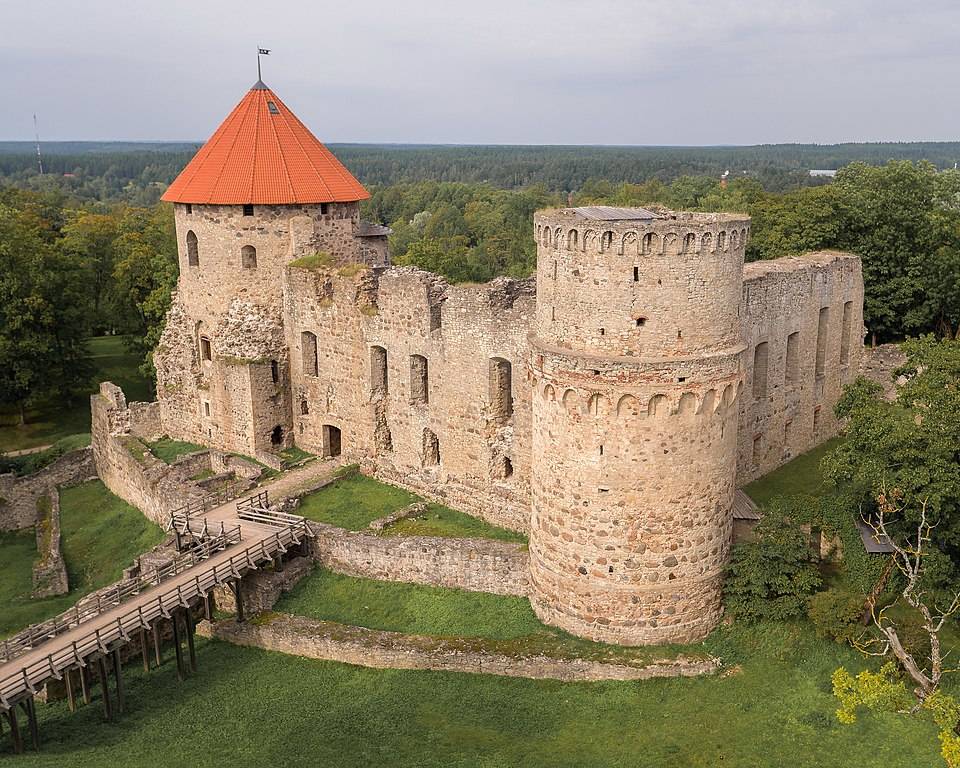 Цесисский замок