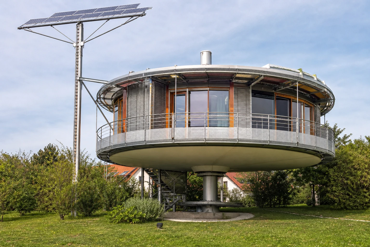Вращающийся солнечный дом Heliotrope во Фрайбурге